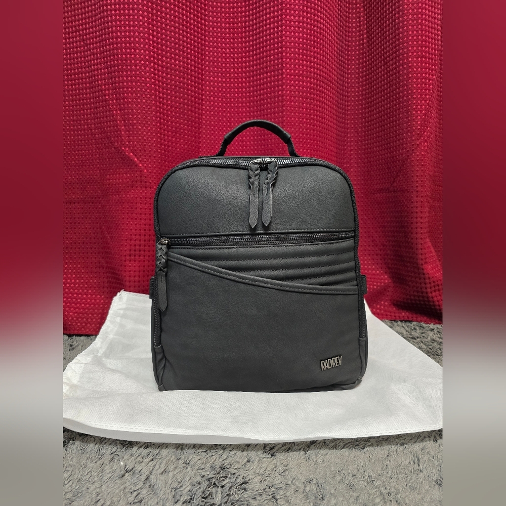 Rad Rev the 1 full size backpack in Matte Black